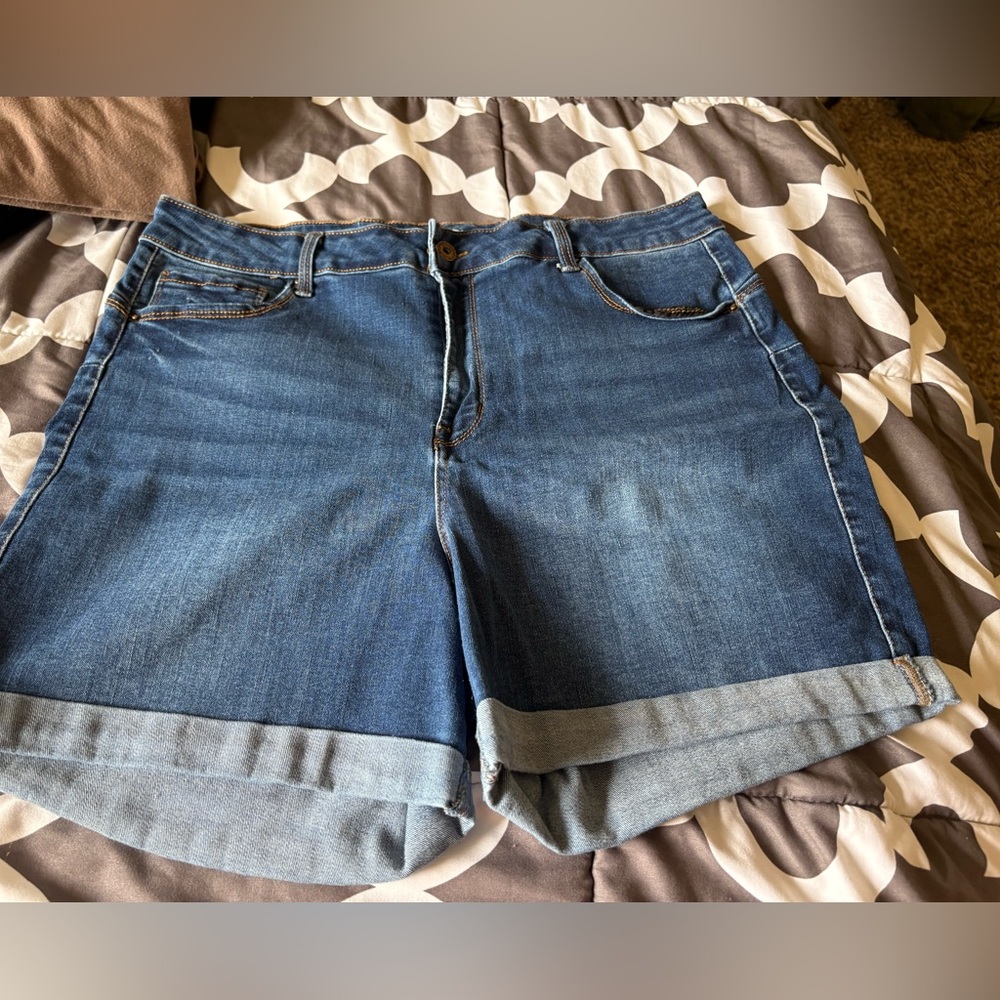Wax Jean shorts